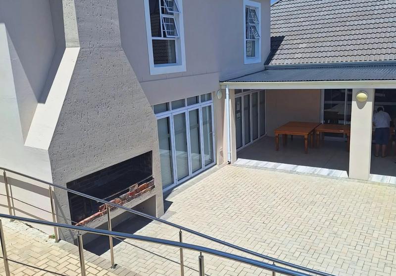 To Let 2 Bedroom Property for Rent in Heiderand Western Cape